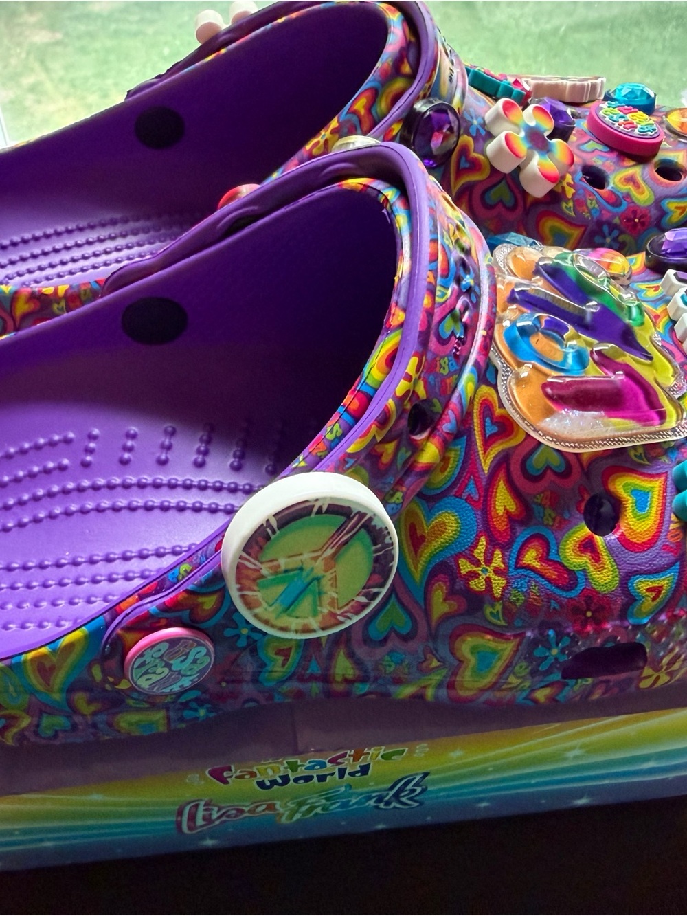 Rare Limited Edition Lisa Frank Crocs Brand New Size 8 with Tags In Box - Picture 3 of 6